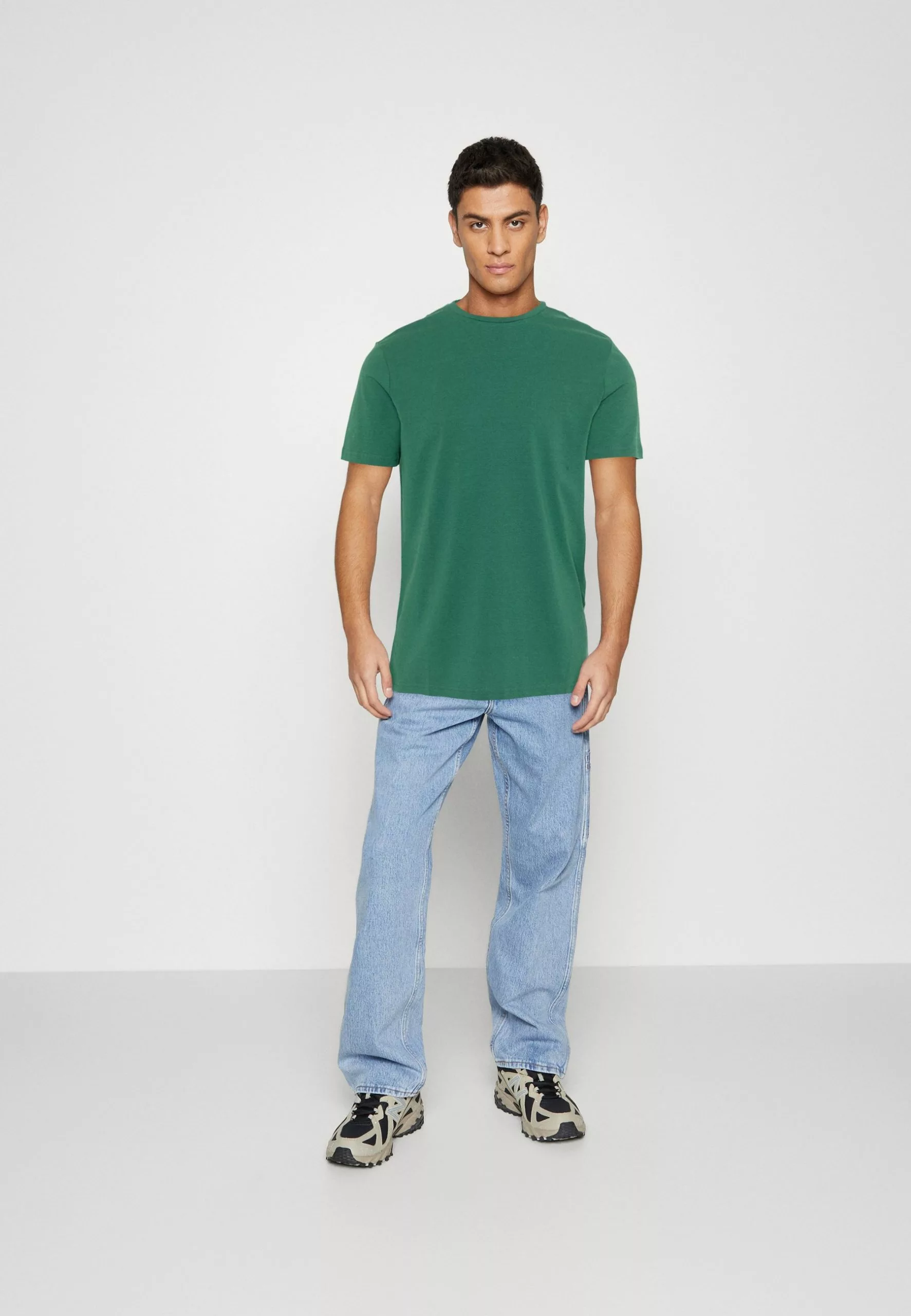 Pier One 7 Pack - Basic T-Shirt - Blue/Mottled Bordeaux/White 1 Pier One 7 Pack - Basic T-Shirt - Blue/Mottled Bordeaux/White