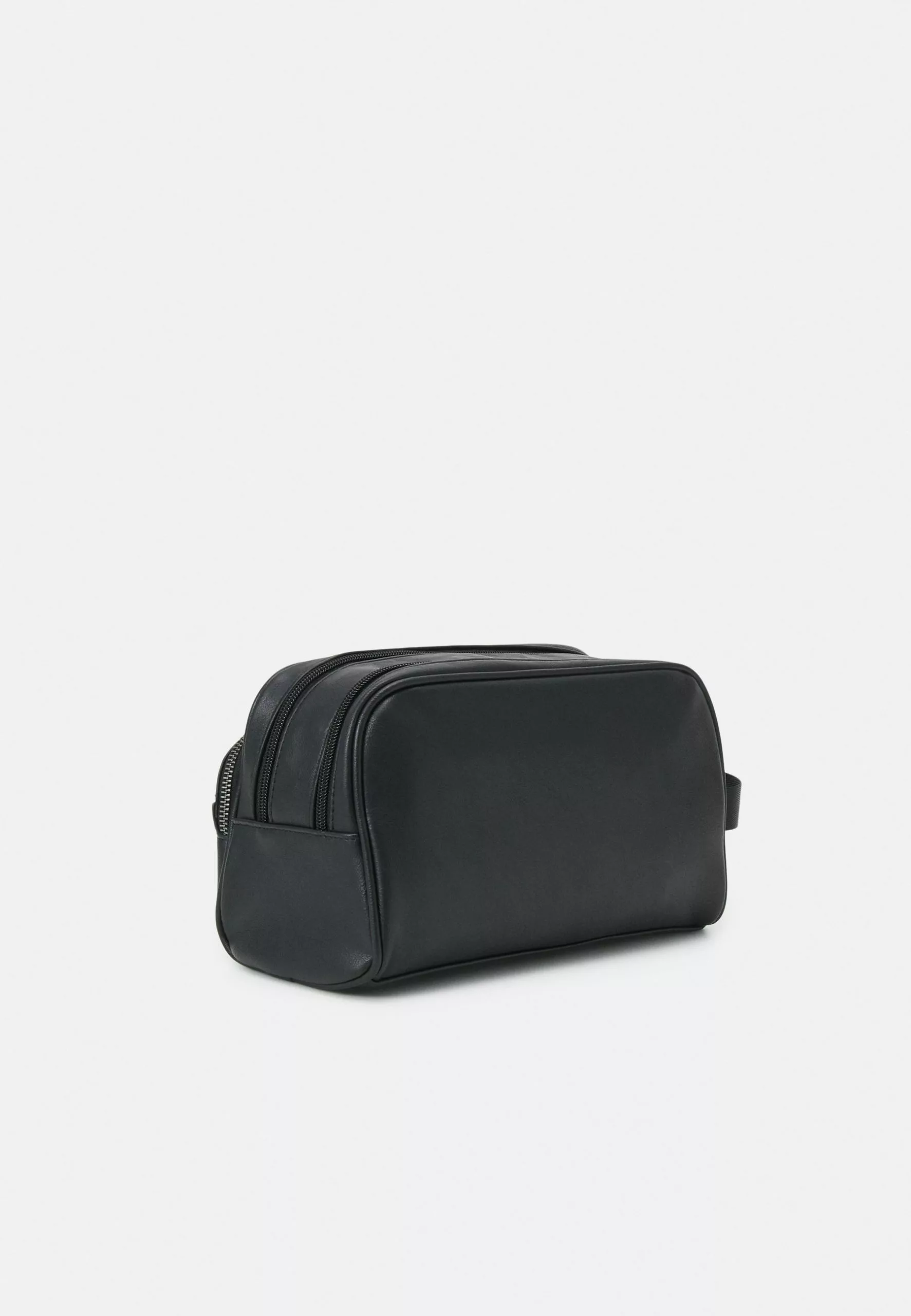 Pier One Wash Bag - Black 2 Pier One Wash Bag - Black - Image 2